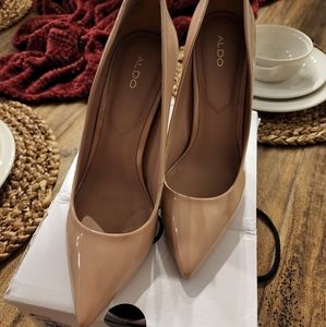 ALDO Nude Heels Size 9